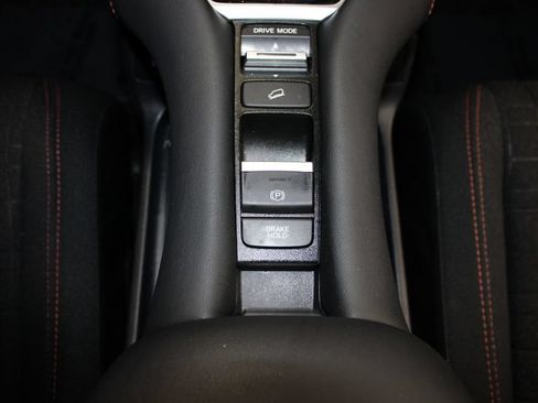 Used 2024 Honda HR-V Sport image 17