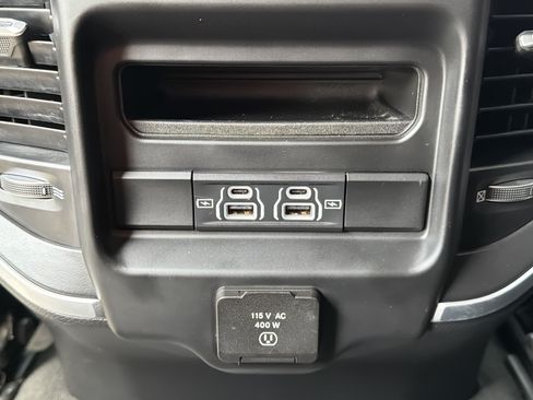 Used 2021 RAM 1500 Big Horn AWD/4WD image 18