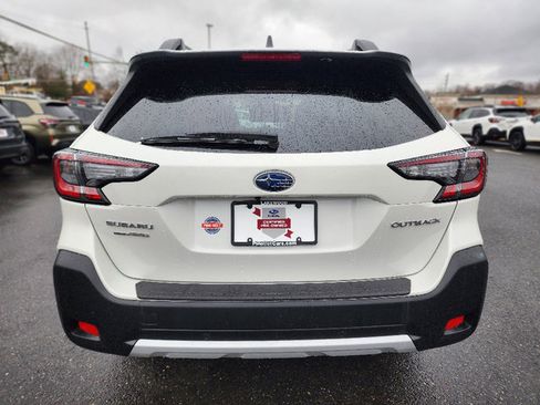 Certified 2025 Subaru Outback Limited image 22
