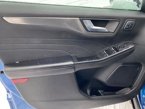 Used 2022 Ford Escape Titanium AWD/4WD image 15