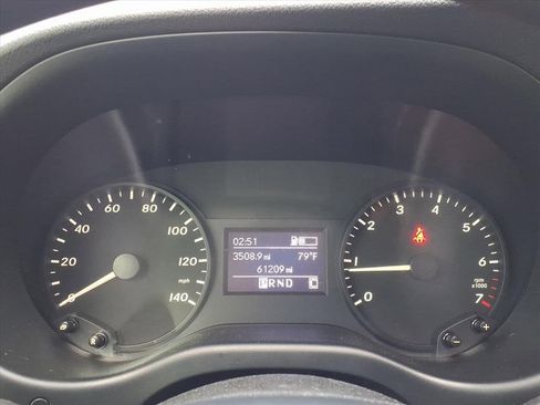 Used 2019 Mercedes-Benz Metris Passenger w/ Convenience Package image 25