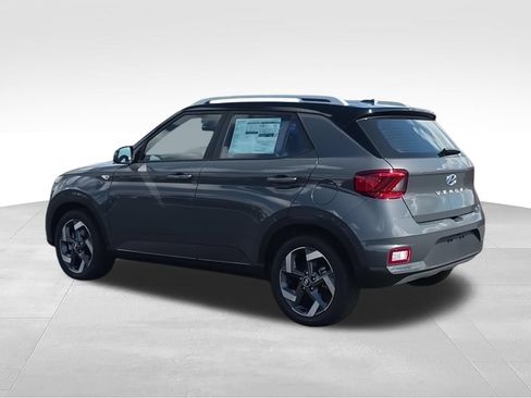 New 2026 Hyundai Venue SEL FWD image 6