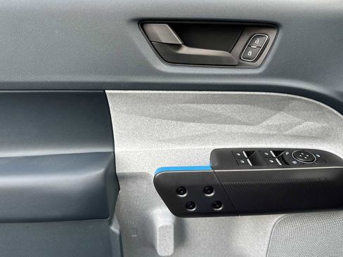 New 2025 Ford Maverick XLT w/ XLT Luxury Package image 8