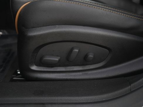 Used 2017 Chevrolet Impala Premier w/ Enhanced Convenience Package FWD image 25