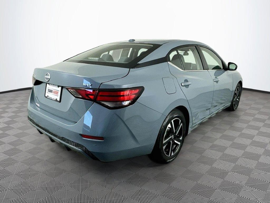 Used 2024 Nissan Sentra SV FWD image 10