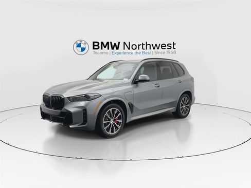 New 2026 BMW X5 xDrive50e w/ M Sport Package image 9