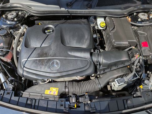 Used 2018 Mercedes-Benz GLA 250 4MATIC image 34