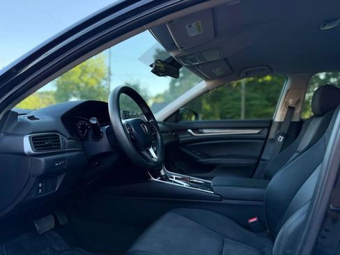Used 2019 Honda Accord LX image 10