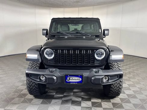 Certified 2025 Jeep Wrangler Unlimited Sport AWD/4WD image 2