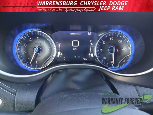 New 2026 Chrysler Pacifica Select image 19