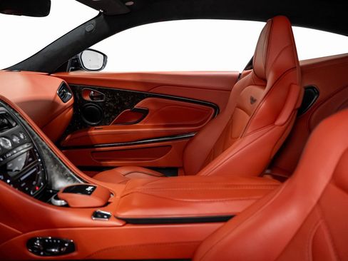 Used 2019 Aston Martin DBS Superleggera image 62