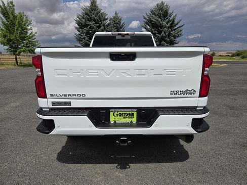 Used 2023 Chevrolet Silverado 3500 High Country w/ Technology Package image 9