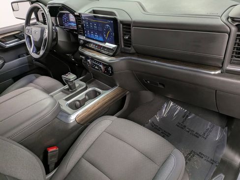 Used 2024 Chevrolet Silverado 1500 RST AWD/4WD image 30