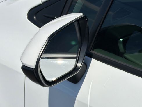 Used 2024 Toyota Corolla LE image 23