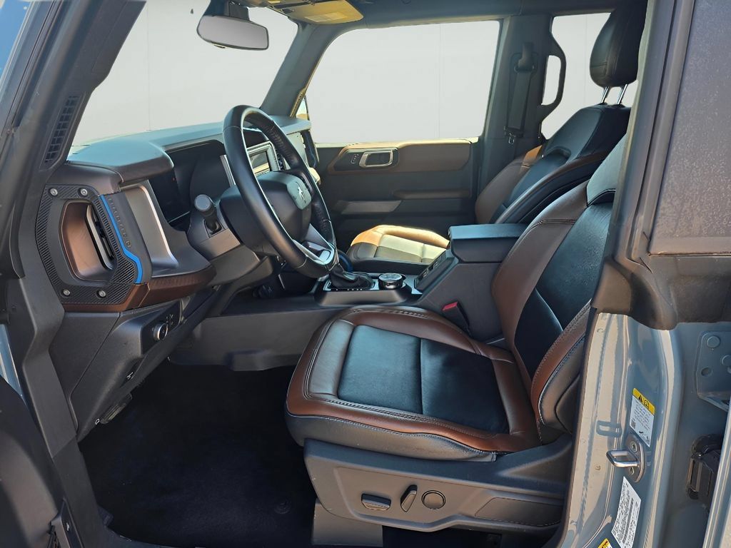 Used 2022 Ford Bronco Outer Banks AWD/4WD image 9