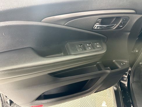 Used 2021 Honda Pilot Special Edition image 18