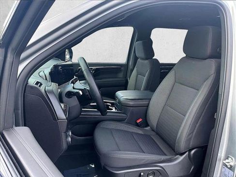 Used 2025 Chevrolet Tahoe LS RWD image 26