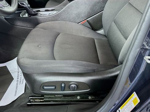 Used 2022 Chevrolet Malibu LT FWD image 20