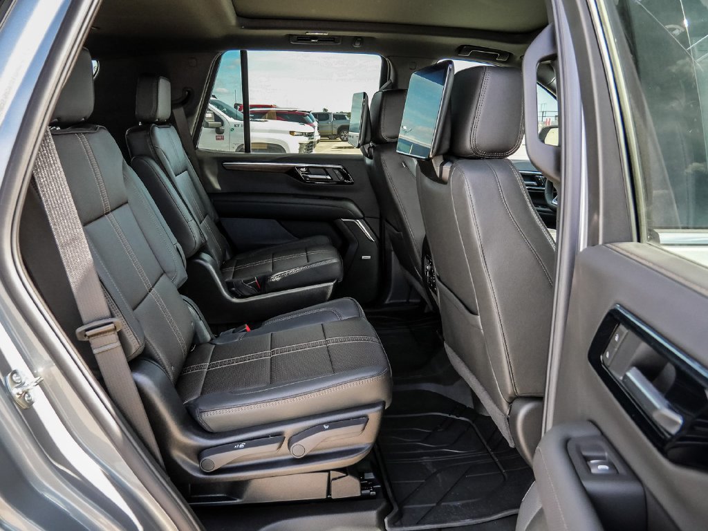 New 2026 Chevrolet Tahoe High Country AWD/4WD image 24