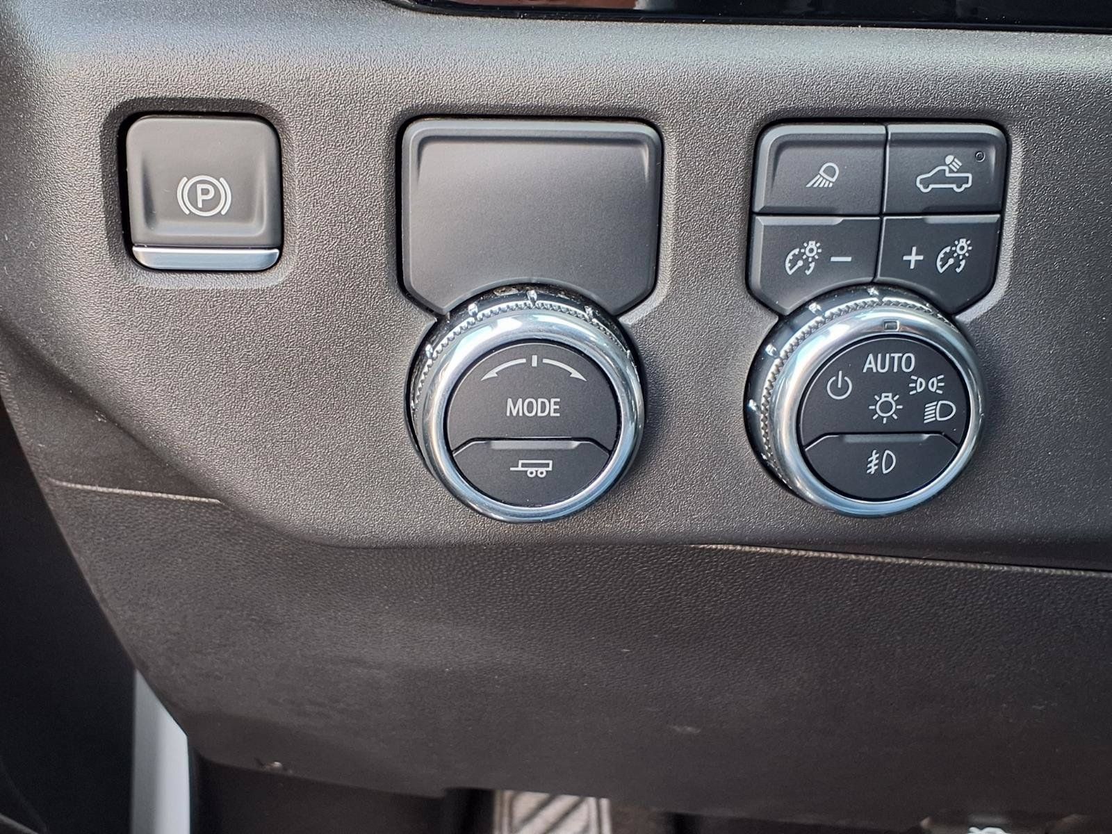 Used 2025 GMC Sierra 1500 SLT RWD image 21