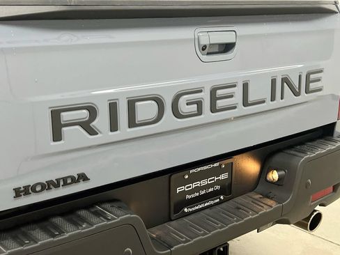 Used 2024 Honda Ridgeline Black Edition image 34