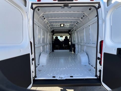 New 2026 RAM ProMaster 3500 w/ Convenience Group image 15