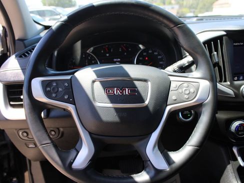 Used 2024 GMC Terrain SLT FWD image 28