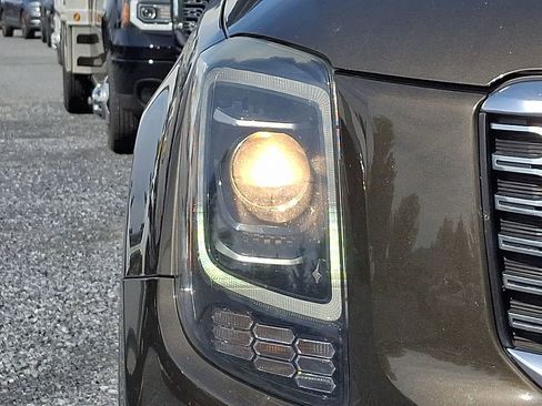 Used 2020 Kia Telluride EX w/ EX Premium Package AWD/4WD image 10