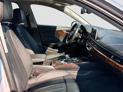Used 2018 Audi A4 2.0T Ultra Premium Plus w/ Premium Plus Package image 32