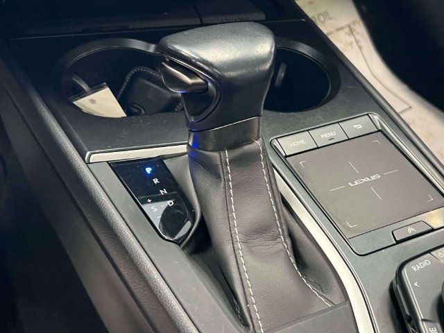 Certified 2020 Lexus UX 250h w/ Premium Package AWD/4WD image 36