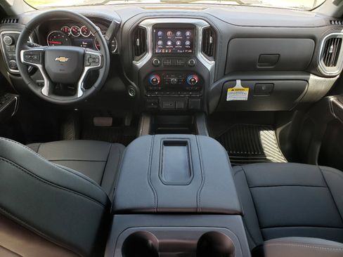 Used 2022 Chevrolet Silverado 3500 LTZ w/ LTZ Texas Edition image 12