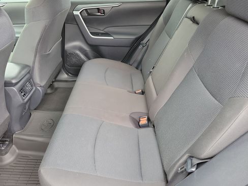 Certified 2025 Toyota RAV4 LE AWD/4WD image 12