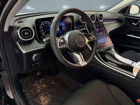 Used 2023 Mercedes-Benz C 300 Sedan image 4