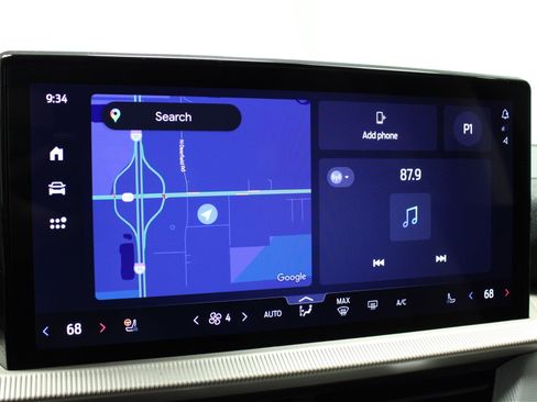 Used 2025 Ford Explorer Active w/ Active Comfort Package image 26