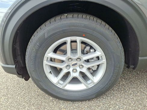 New 2026 Ford Explorer Active image 18