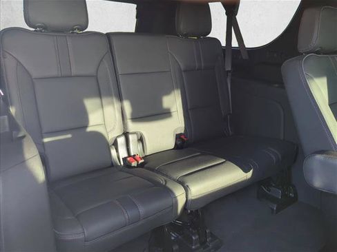 Used 2026 Chevrolet Suburban RST w/ Comfort Package RWD image 22
