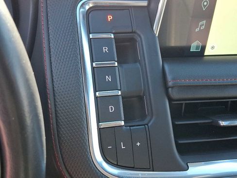 Used 2023 Chevrolet Tahoe RST image 17