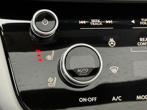 New 2026 INFINITI QX60 Luxe w/ Cargo Package image 19