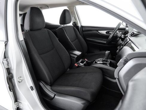 Used 2019 Nissan Rogue Sport S FWD image 28