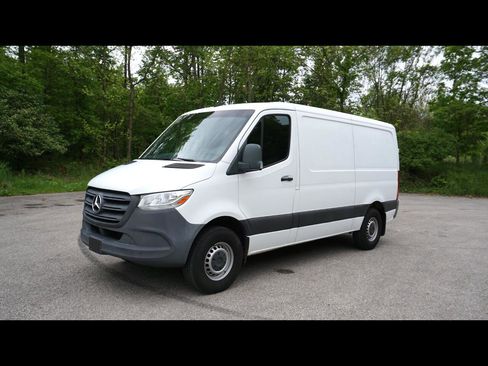 Used 2019 Mercedes-Benz Sprinter 1500 image 1