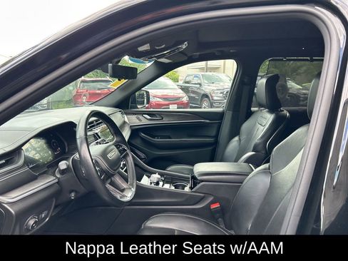 Certified 2022 Jeep Grand Cherokee Overland w/ Luxury Tech Group IV image 52