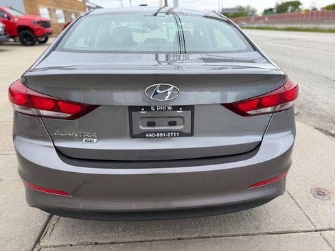 Used 2018 Hyundai Elantra SE w/ Cargo Package FWD image 5