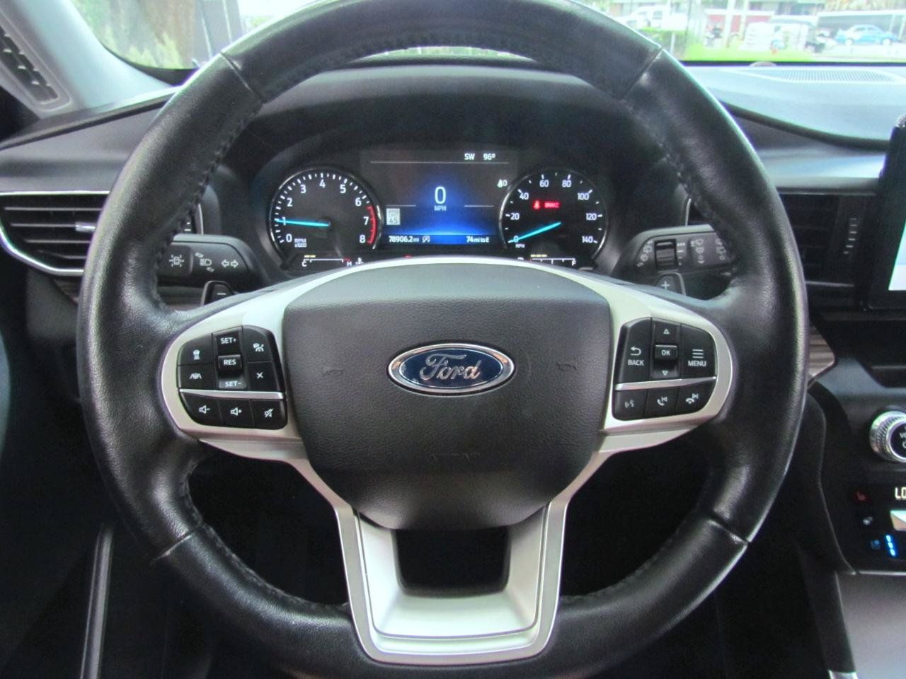Used 2020 Ford Explorer Limited RWD image 35