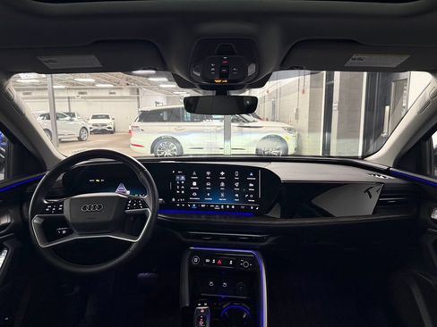 Used 2025 Audi Q5 Premium Plus AWD/4WD image 8