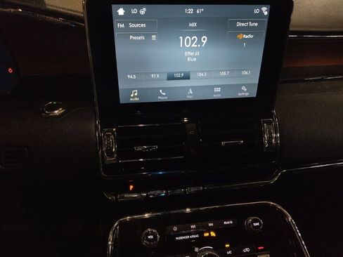 Used 2019 Lincoln Navigator L Reserve w/ Cargo Package image 25