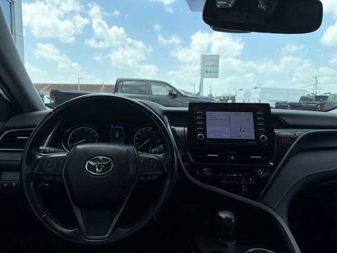 Used 2024 Toyota Camry SE FWD image 6