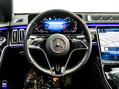 Certified 2025 Mercedes-Benz S 580 4MATIC Sedan image 20