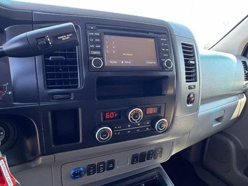 Used 2018 Nissan NV 3500 SL RWD image 19