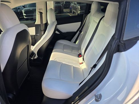 Used 2020 Tesla Model 3 Standard Range Plus image 27