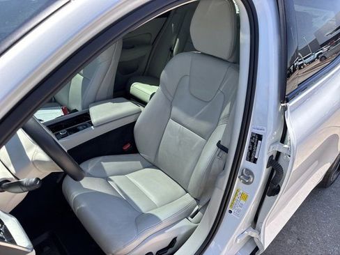 Used 2024 Volvo S60 B5 Plus w/ Climate Package AWD/4WD image 19